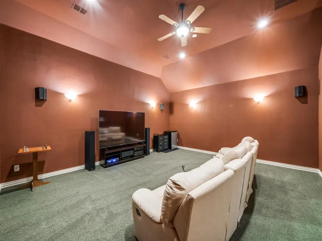6470 Hunters Parkway