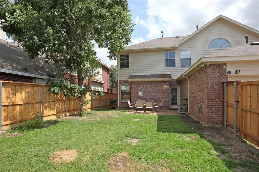 2032 Camelot Drive