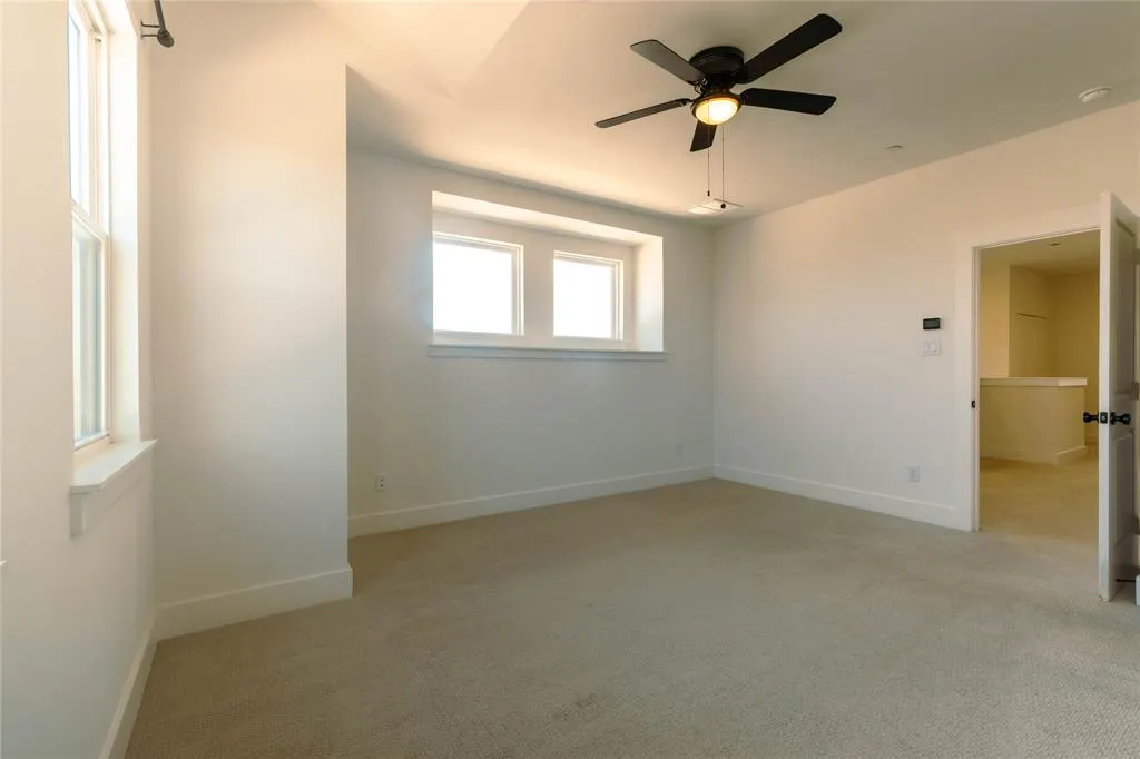 3661 Rosemont Drive