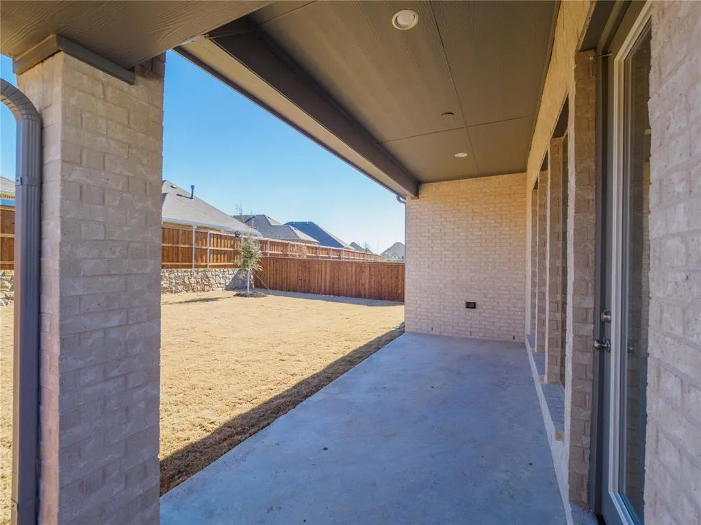 3516 Sawtooth Lane