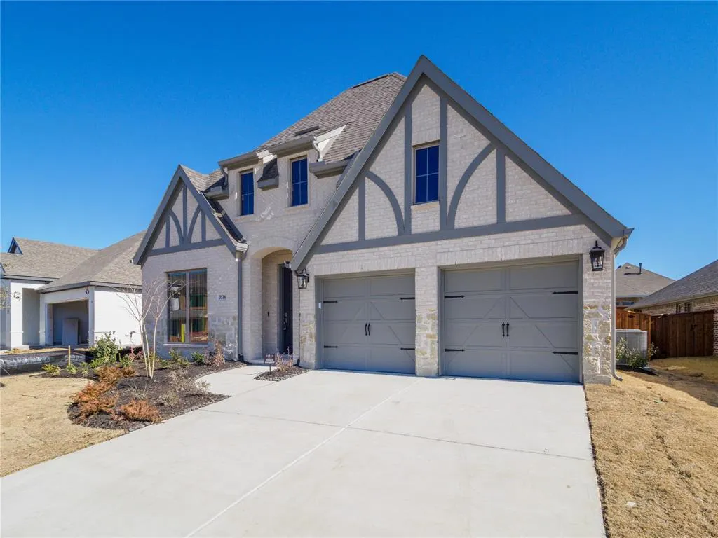 3516 Sawtooth Lane