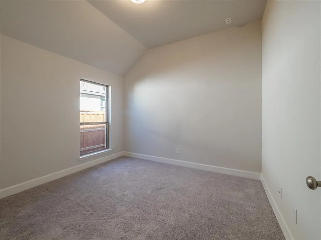 3516 Sawtooth Lane