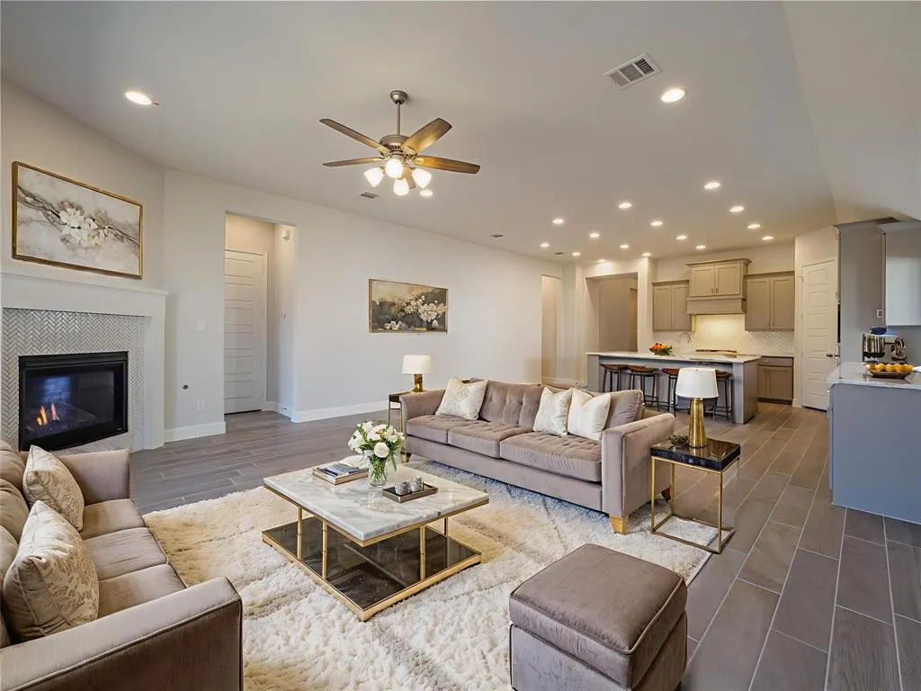 3516 Sawtooth Lane