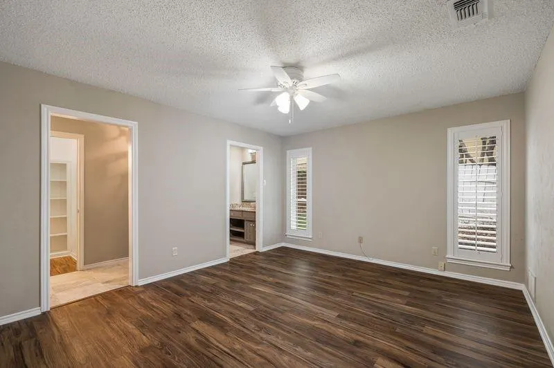 2525 Parkhaven Drive