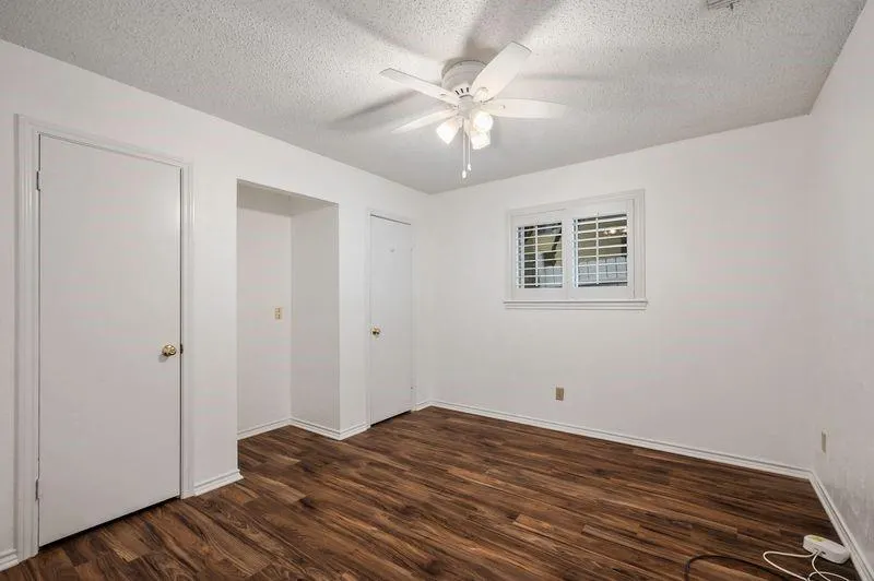 2525 Parkhaven Drive