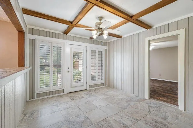 2525 Parkhaven Drive