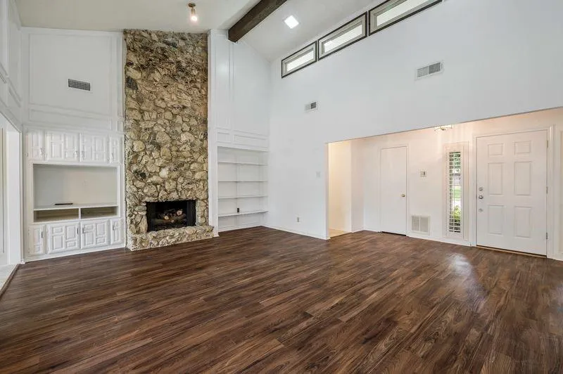 2525 Parkhaven Drive