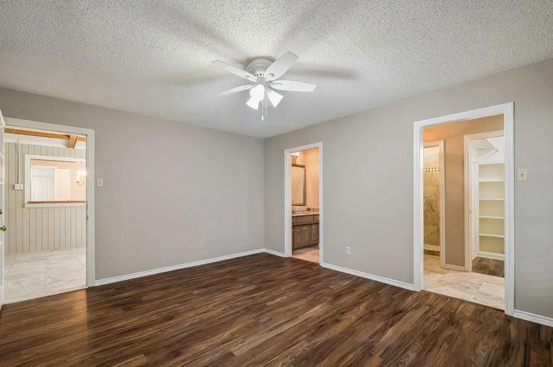 2525 Parkhaven Drive