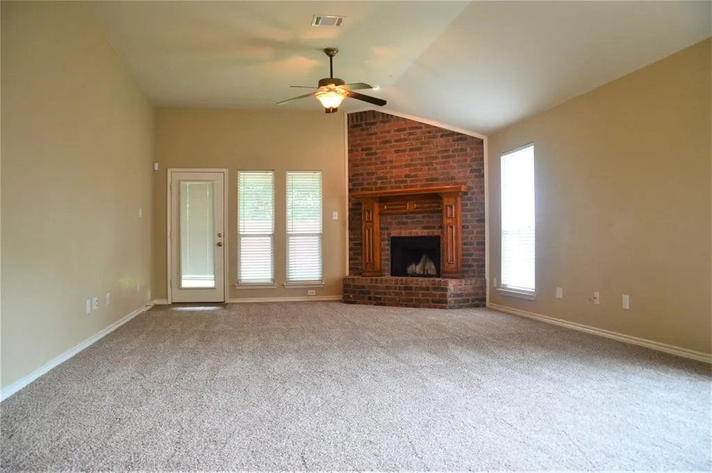 15572 Western Trail