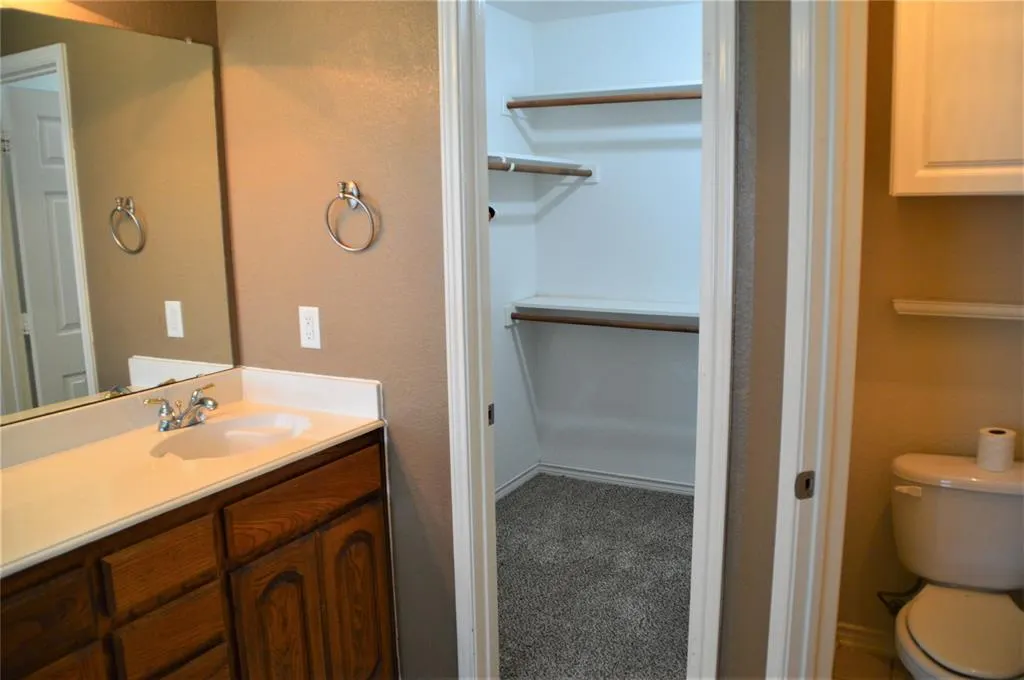 15572 Western Trail