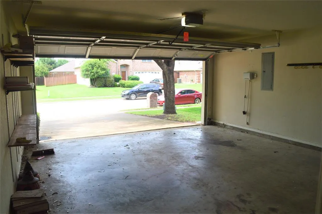 15572 Western Trail