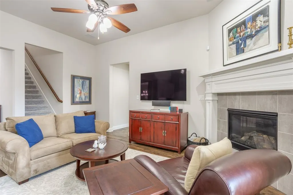 8805 Abbington Place