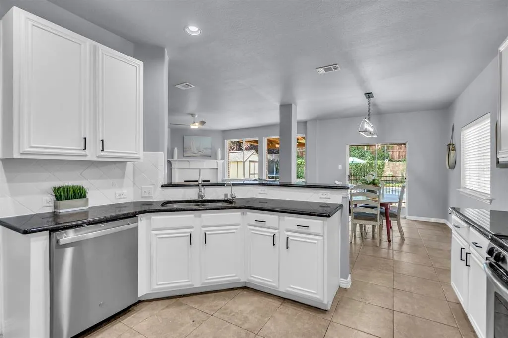 2360 Ranchview Drive
