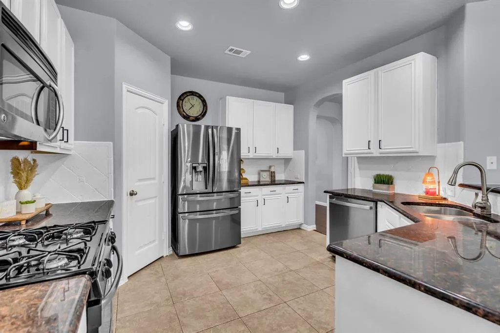 2360 Ranchview Drive