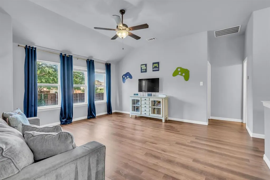 2360 Ranchview Drive