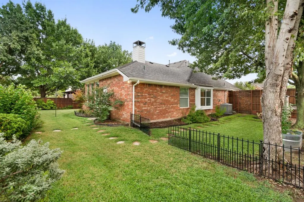801 High Willow Drive