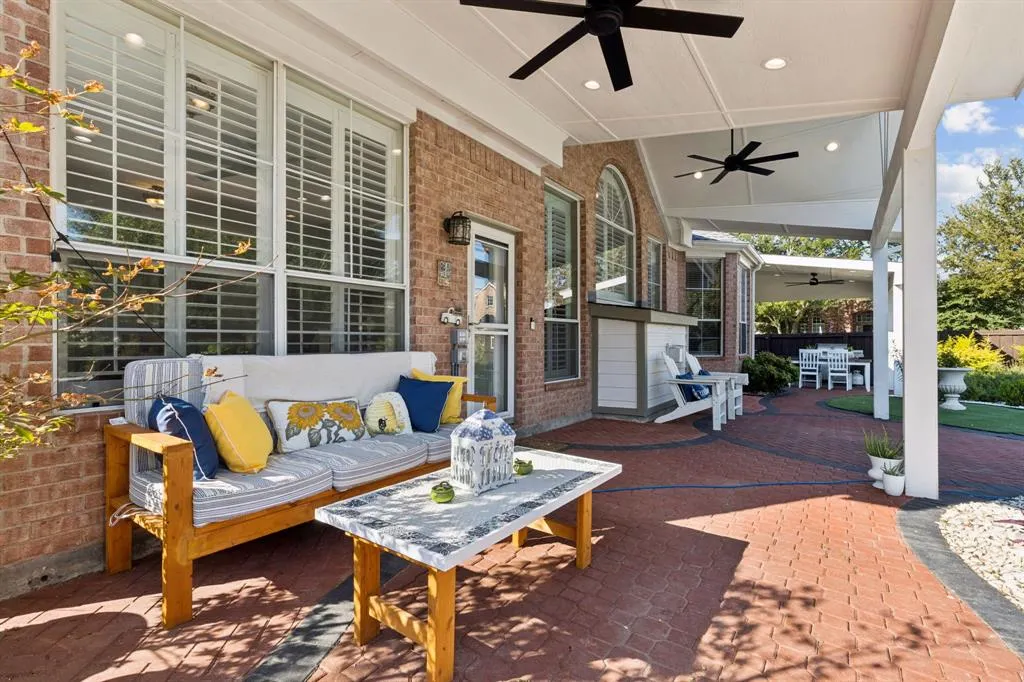 1318 Salado Drive