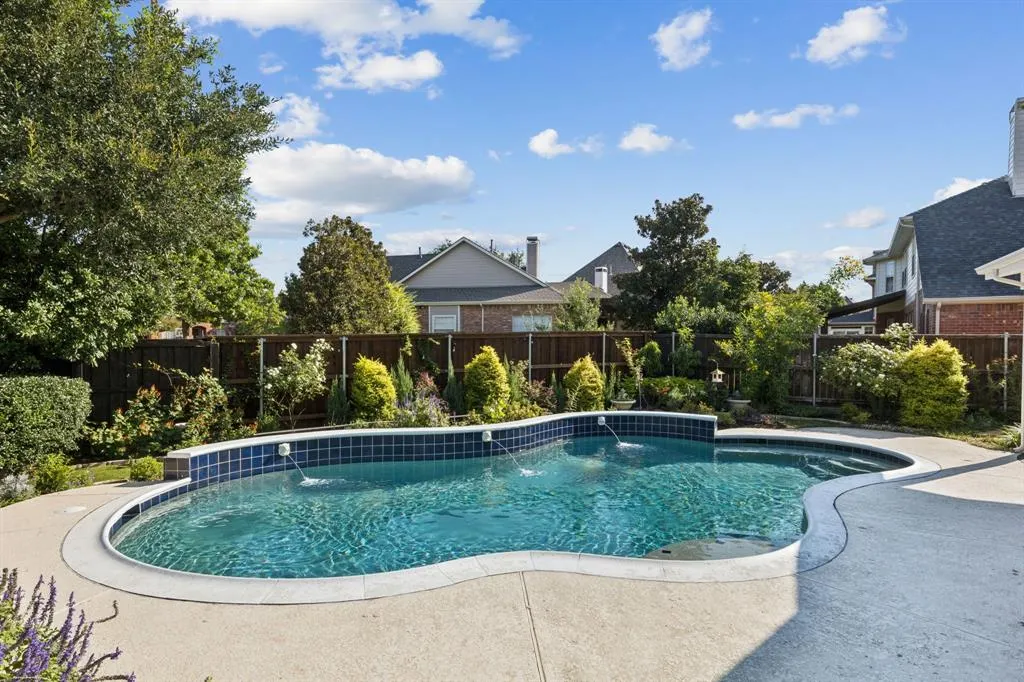 1318 Salado Drive
