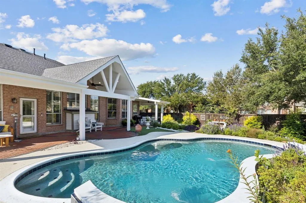 1318 Salado Drive