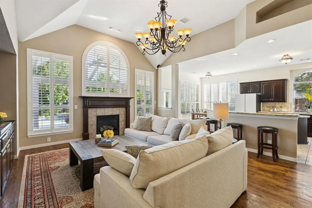 1318 Salado Drive