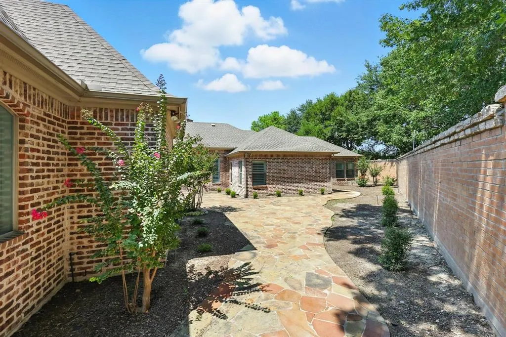 6008 Springhaven Drive