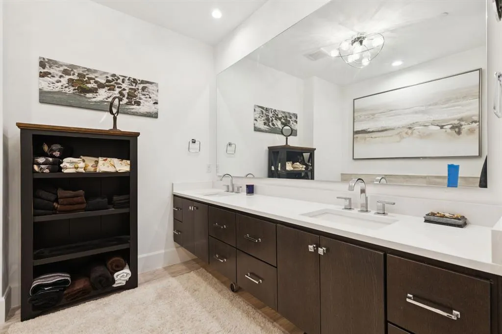 5270 Town and Country Boulevard, #216