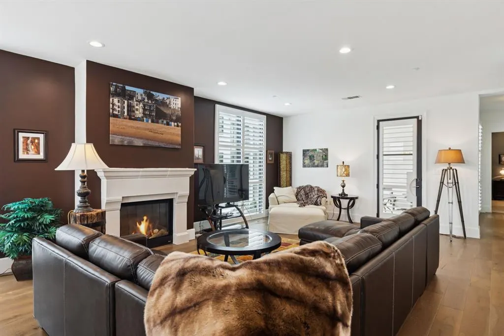 5270 Town and Country Boulevard, #216