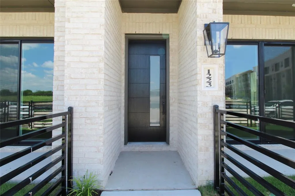 1223 Doris May Drive