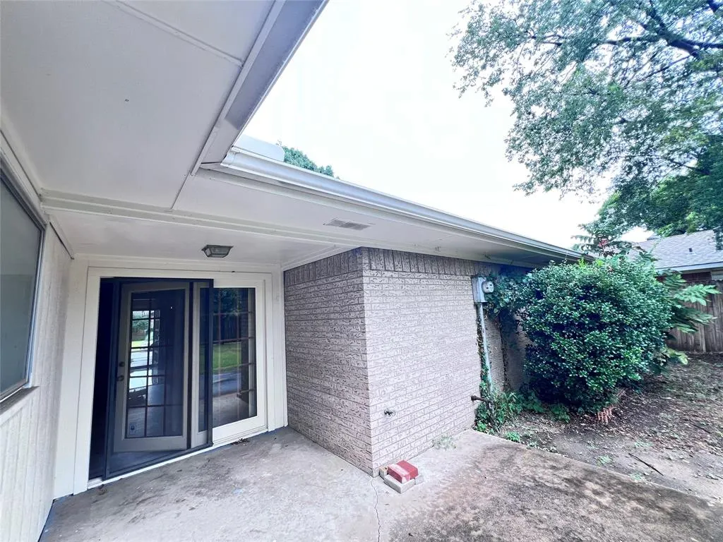 1804 University Drive