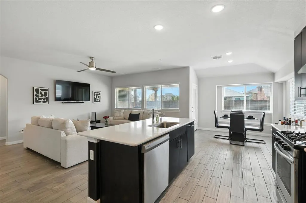 1316 Coyote Ridge