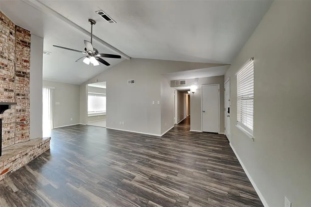 1302 Creekwood Court