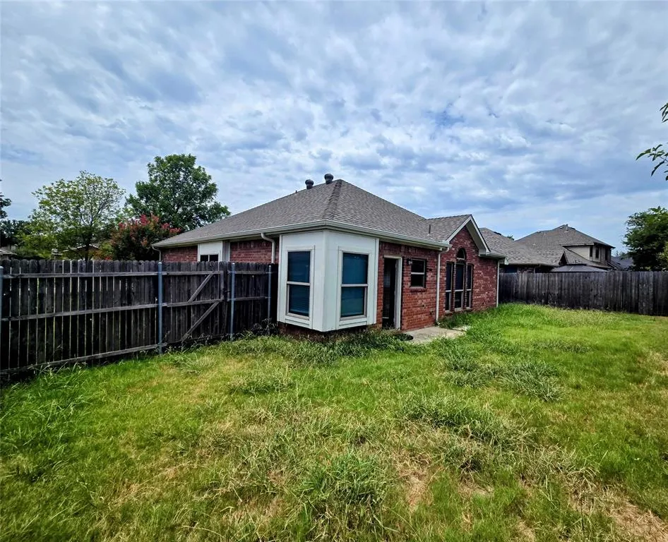2113 Woodhaven Drive