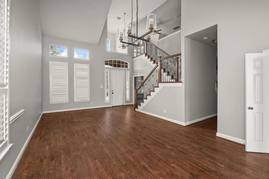 3680 Roosevelt Drive