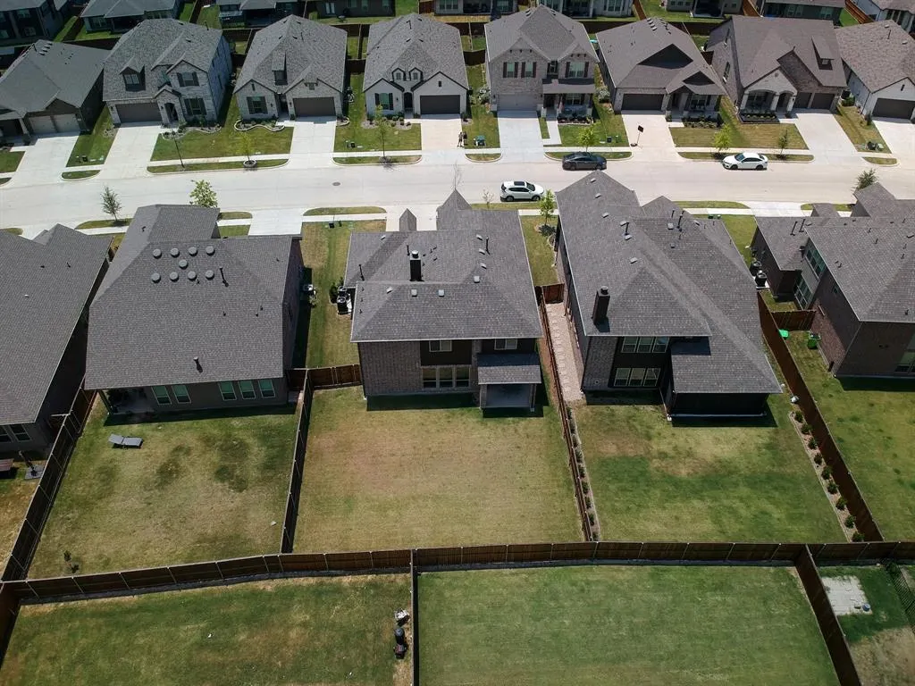1409 Arrowwood Drive