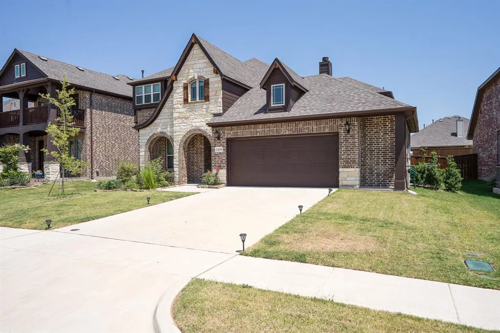 1409 Arrowwood Drive