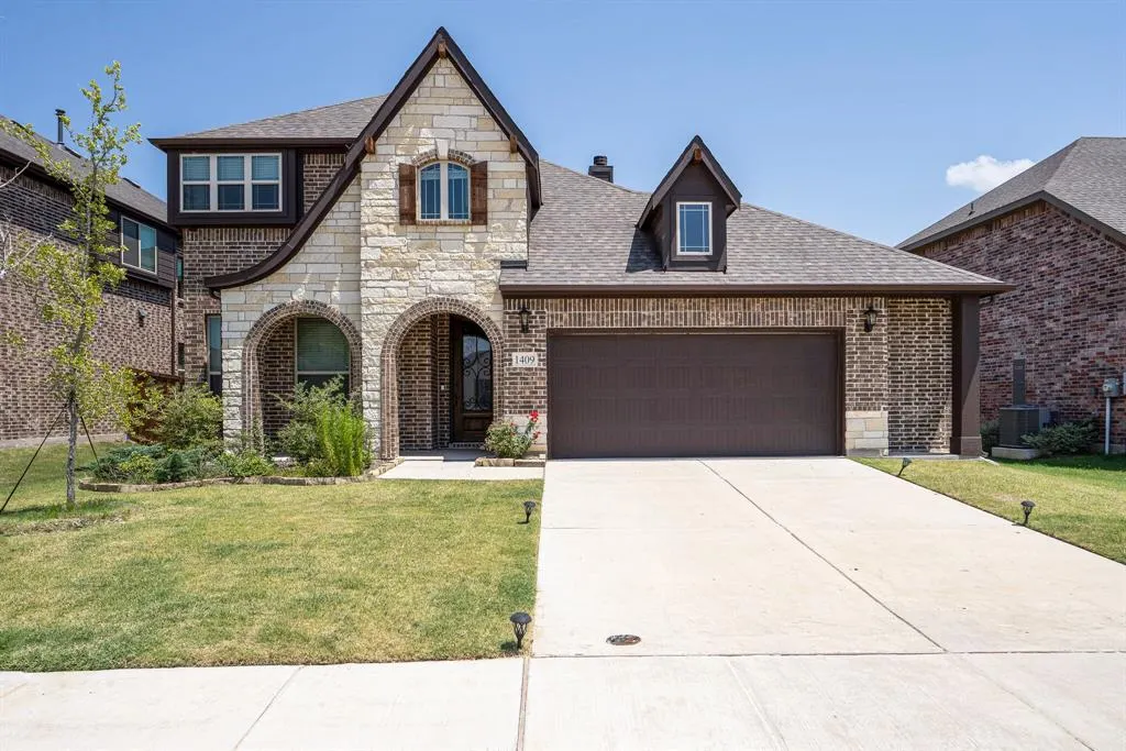 1409 Arrowwood Drive