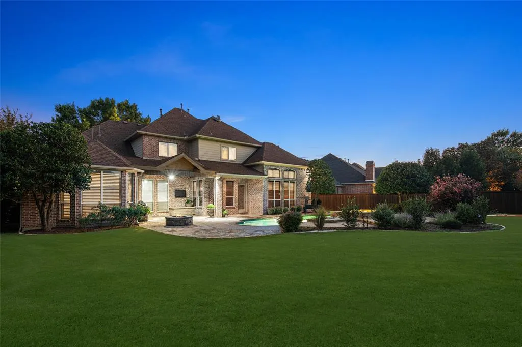 7404 Waterfall Drive