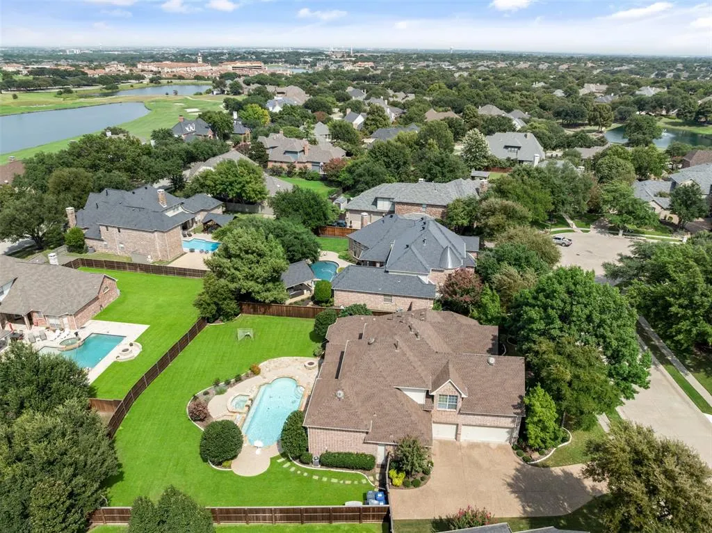7404 Waterfall Drive