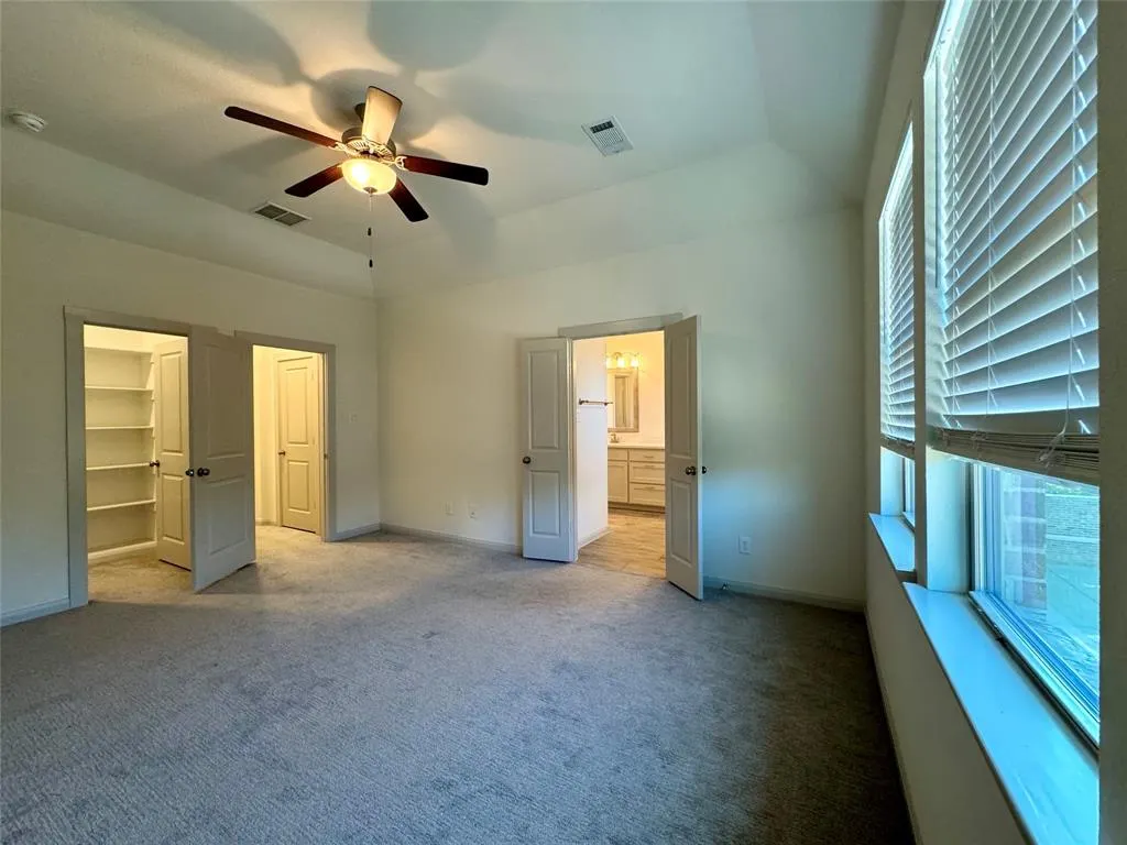 1066 Fullerton Drive