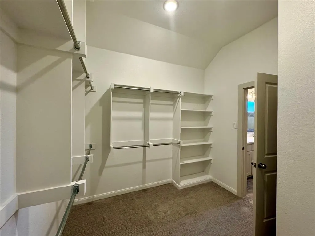 1066 Fullerton Drive