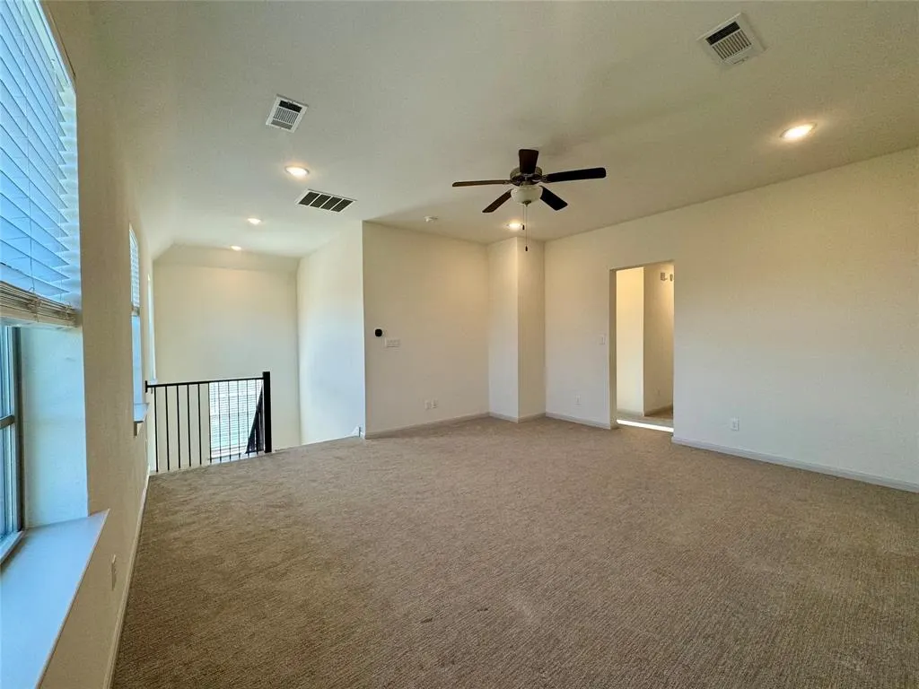 1066 Fullerton Drive