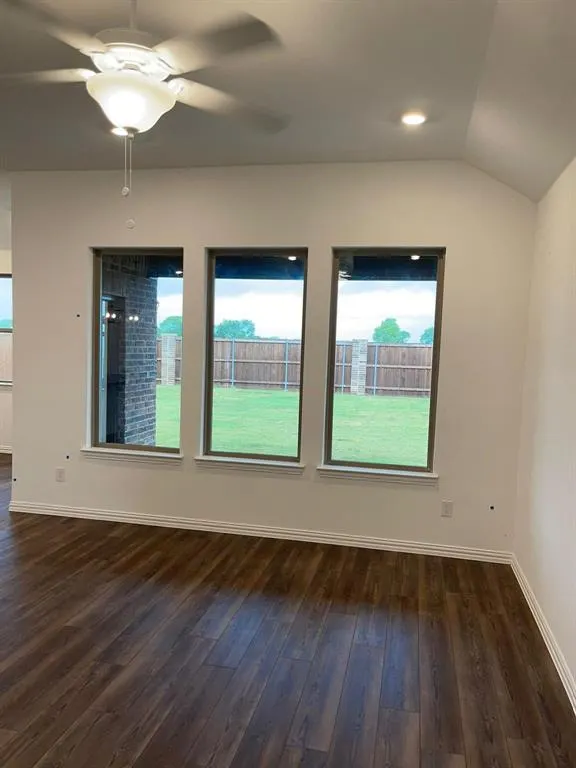2207 Primrose Trail