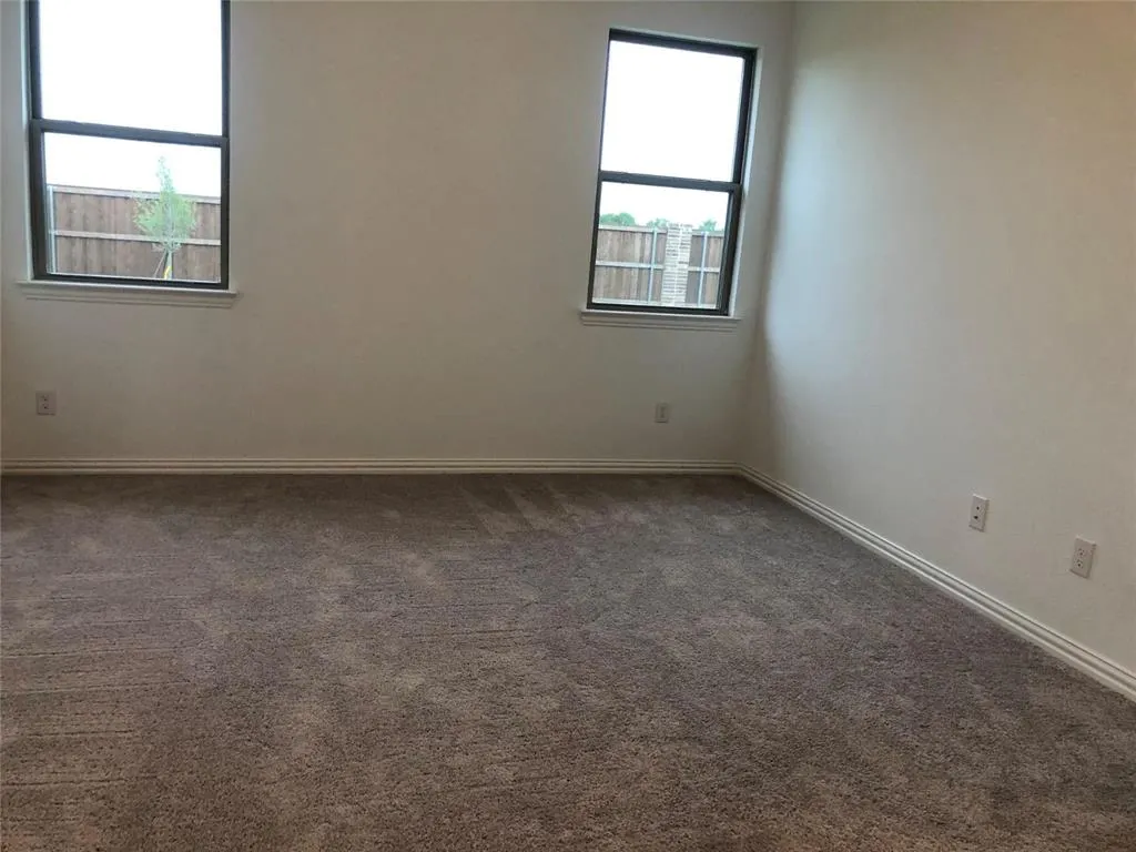 2207 Primrose Trail