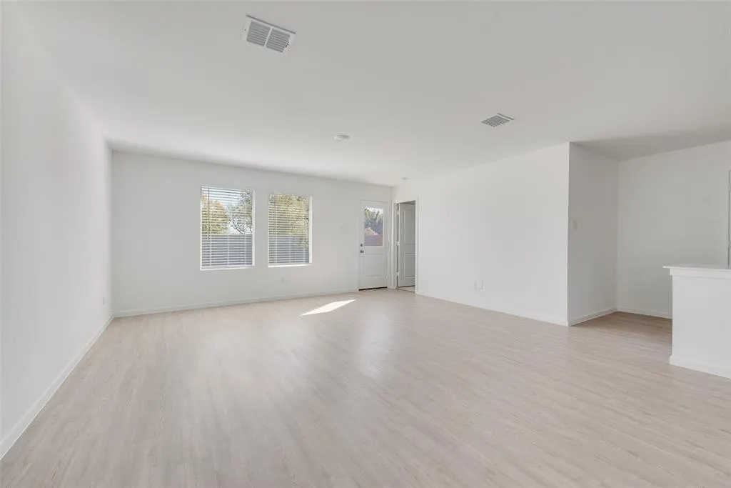 2049 Derby Lane