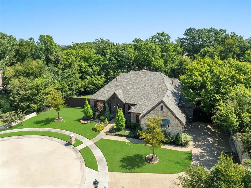 820 Jessica Court