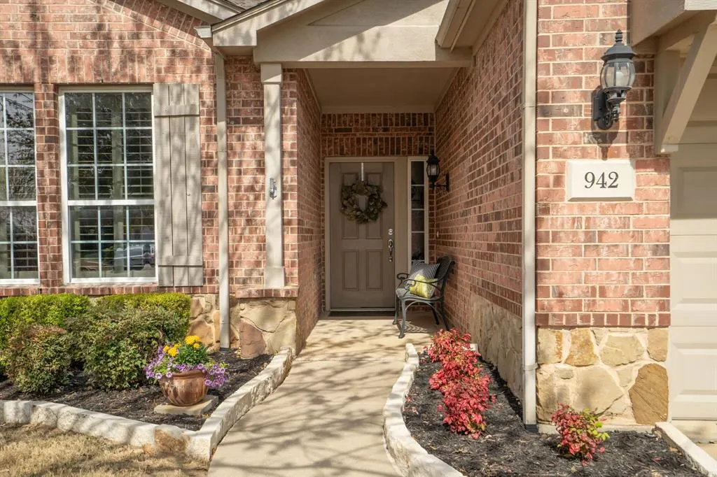 942 Carrington Greens Drive