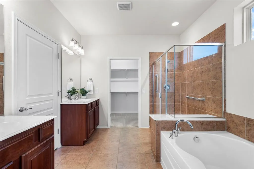 942 Carrington Greens Drive