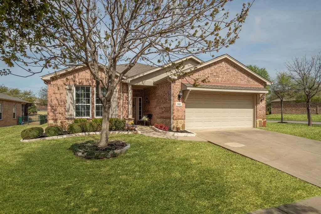 942 Carrington Greens Drive