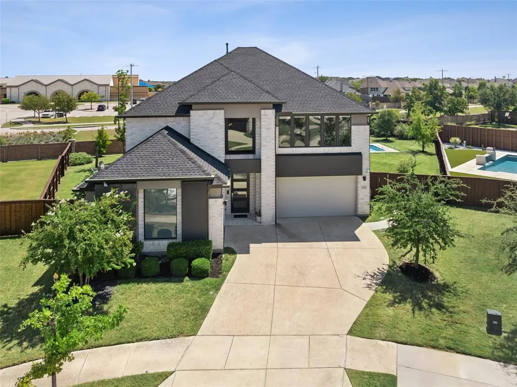 5008 Statesman Lane