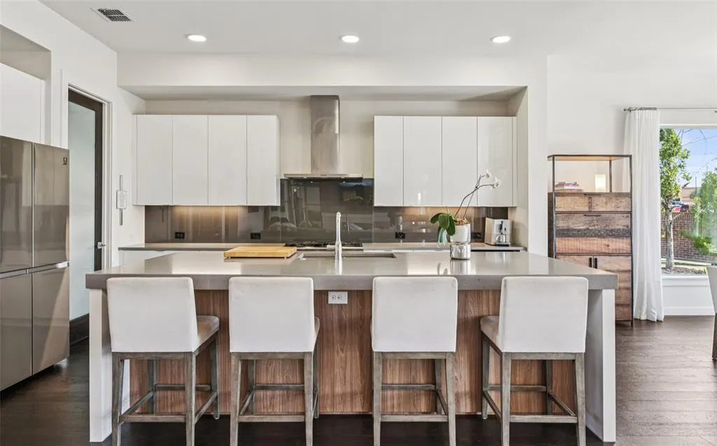 5008 Statesman Lane